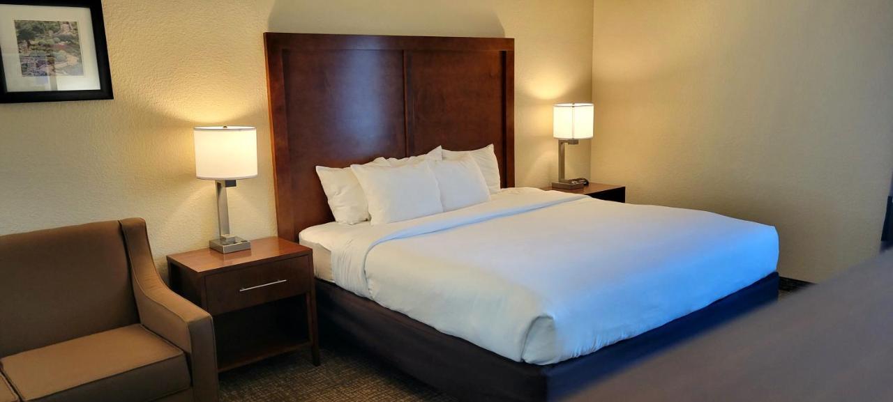 Spark By Hilton San Antonio Airport Exterior foto