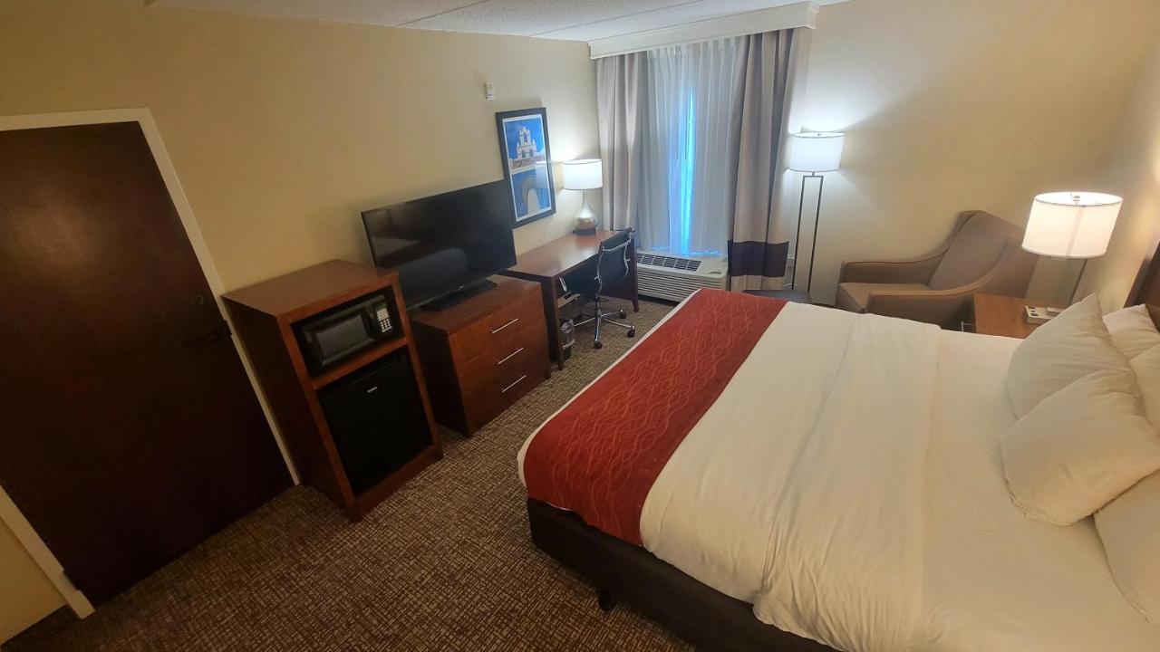 Spark By Hilton San Antonio Airport Exterior foto